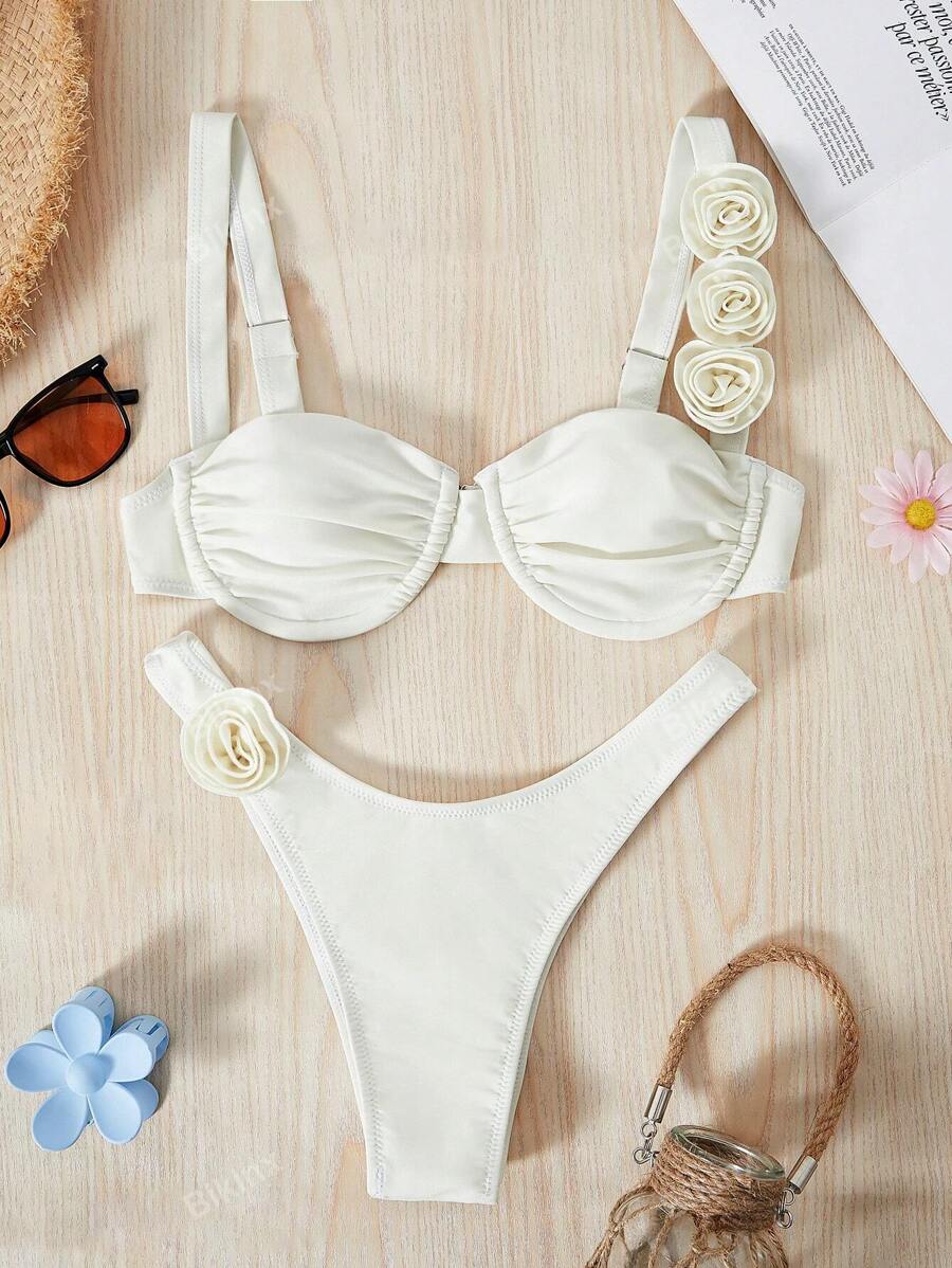 Maiô Bikini com Sustentação Floral Tridimensional