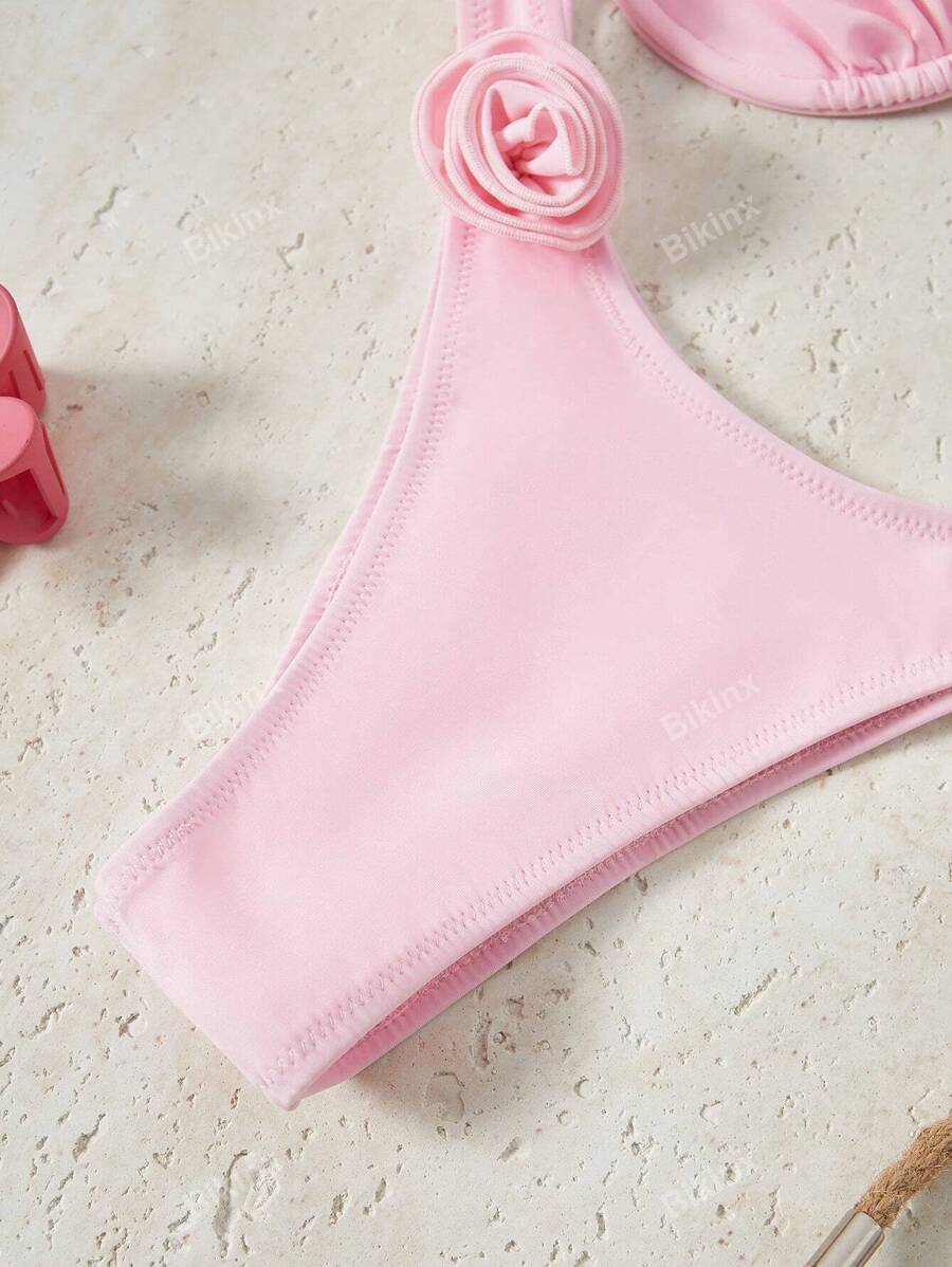 Maiô Bikini com Sustentação Floral Tridimensional
