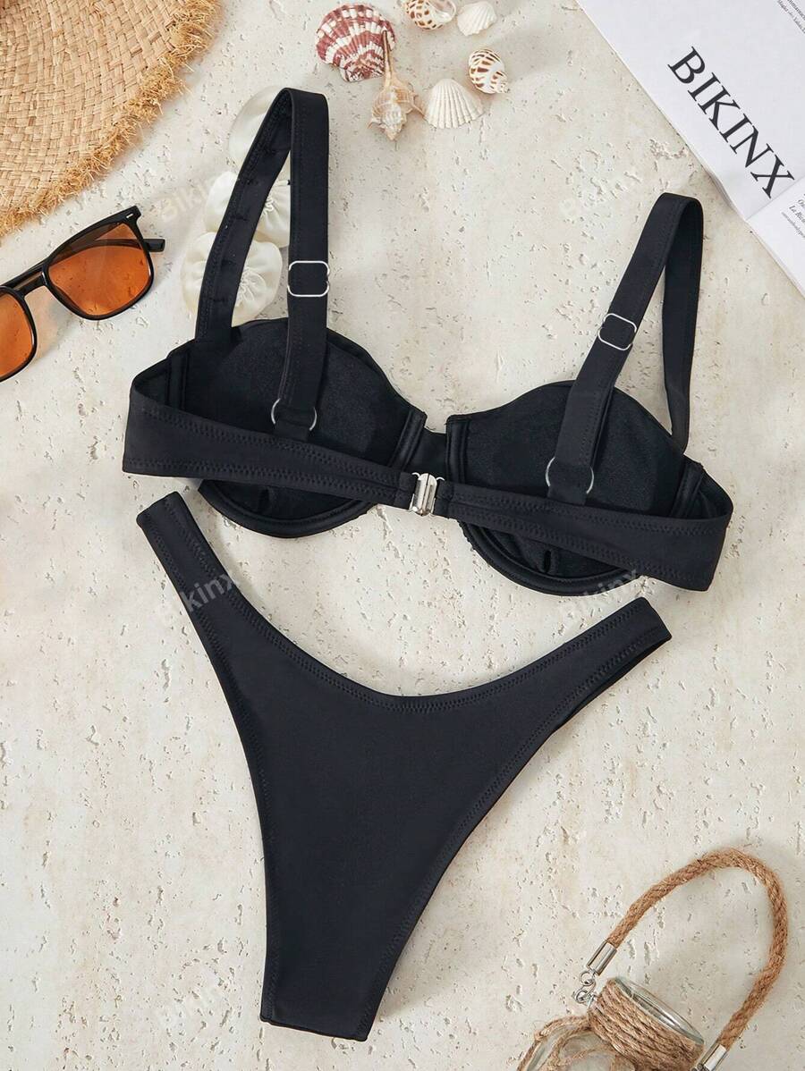 Maiô Bikini com Sustentação Floral Tridimensional
