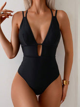 Maiô Deep Cut Elegance