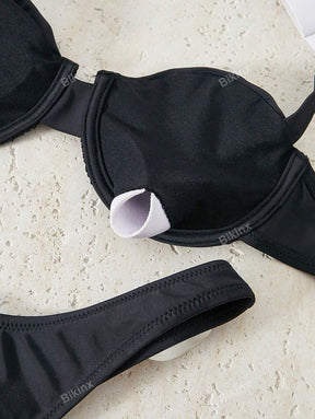 Maiô Bikini com Sustentação Floral Tridimensional