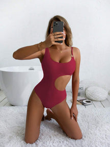 Maiô Cut-Out Glam